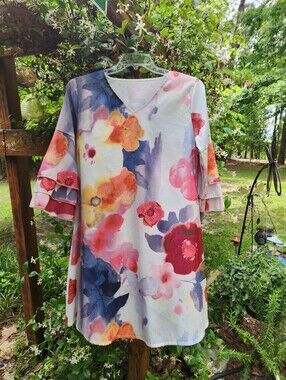 Watercolor Palette Floral V-Neck Dress with Puff Sleeves Women's Size Large